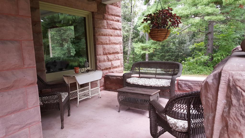 Pinehurst Inn Bed & Breakfast Bayfield Exteriör bild