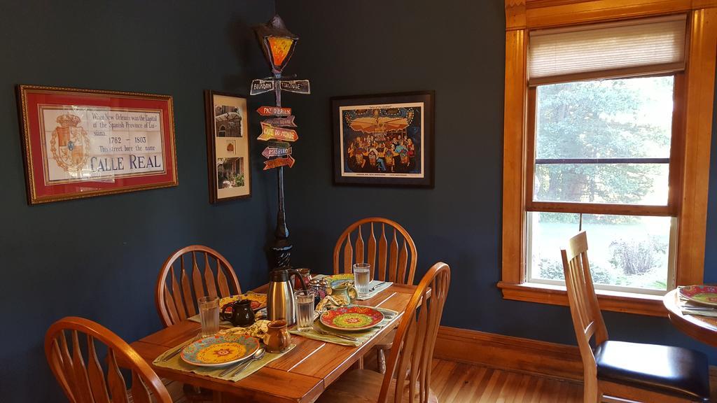 Pinehurst Inn Bed & Breakfast Bayfield Exteriör bild